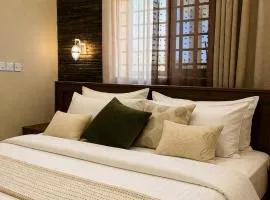 Palm Pebbles Staycation has Solar, 2bed & starlink