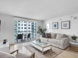 Brickell Luxury 1BR - Ocean & Pool Views