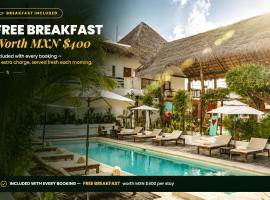 Collection O Kaab Boutique Tulum Centro, Pool and Parking, hotel a Tulum