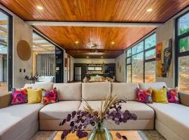 Casa Espavel Luxury Jungle Villa near the sea