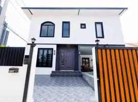 Newly Dec Villa Pool Table KTV BBQ Terrace outdoor 5BR Swimming Pool