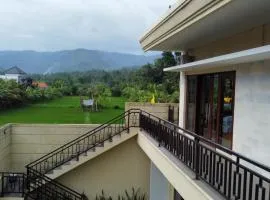 Qiana House