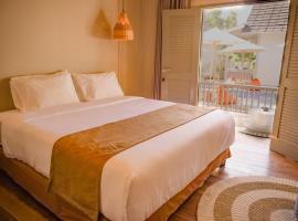 Hu'u Beach Front Hotel, hotel em Gili Trawangan