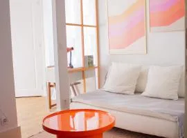 Orange Pastel - Parking gratuit - T2 cosy proche gare, GEM, Palais de justice
