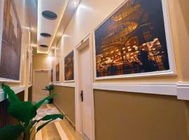 Golden Palace Suites