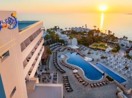 Theo Sunset Bay Hotel, hotel v destinaci Paphos City