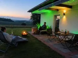Ebenerdiges Ferienhaus auf 24000 qm mit Sauna, Weitblick & Terrassen - NaturZentral