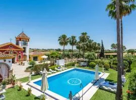 Casa Campo La Capilla Los Palacios y Villafranca by Ruralidays
