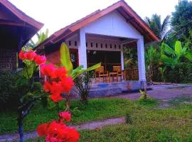 Ariel Bungalow Tetebatu