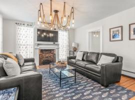 Historic Gurdon S Allyn House, Walk to Seaport, hotel u gradu Stonington
