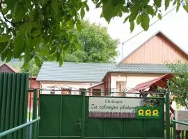 Chalupa Za zeleným plotom