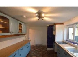 Charming 2 Bedroom Bungalow Retreat on the Edge of Weston super Mare
