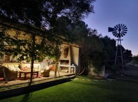 Konka Guest Farm, מלון בCarnarvon