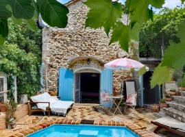 Festina Lente Heritage Villa Krk - Heated pool with hydromassage, hotel din Dobrinj
