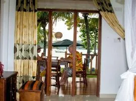 Koggala Lake view P&J Villa
