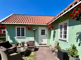 Charmigt gårdshus i hjärtat av Vadstena, Hotel in Vadstena