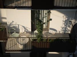 Phi Aegina, ξενοδοχείο στην Αγία Μαρίνα Αίγινας