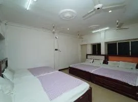 Udhaya Lodge
