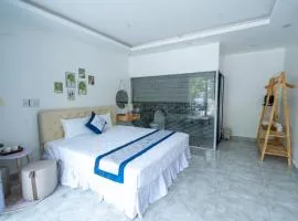Lan Lan home