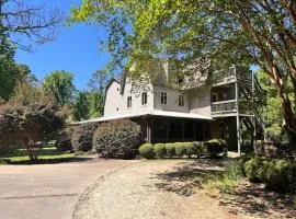 The Legacy Inn at Waverly