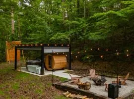 S'more Memories-Cold Plunge, Sauna, Hot Tub Wellness Retreat