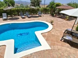 Finca Pintores - 4-person adult-only apartment