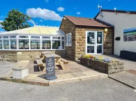 Moorside Hotel and Cafe