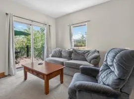 1BR Mountain View Studio Retreat Near Fort Collins