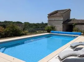 Grande chambre avec piscine