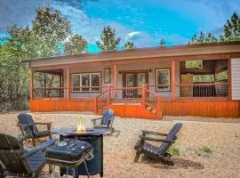 Pet Friendly Broken Bow Cabin with Private Hot Tub Near Beavers Bend State Park