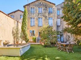 Maison d'hôtes de charme Le Clos de la Cathédrale en Sud Gironde, хотел в Базас