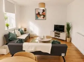 Stunning 2 BDR in Galashiels - Sleeps 6 - Free Parking