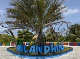 Sandha Co living & Shared spaces, מלון בMilandu