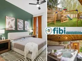 Luxury STL Oasis: Sauna, Firepit Lounge & Games