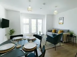 NEW Luxury South Manchester Flat