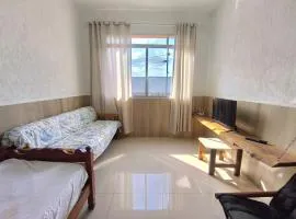 Apartamento no Centro de Caraguatatuba apenas 100m da Praia
