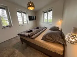 GENIUS APARTMENTS - Adults Only