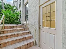Luxe Palm Beach Dual Studio | Steps to Beach