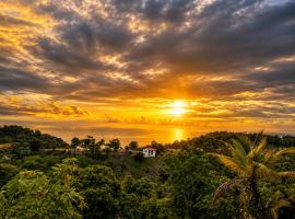 Pura Natura Lodge โรงแรมในมานูเอล อันโตนิโอ