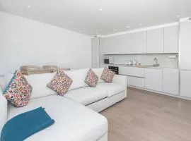 Victorian Villa Flat, Garden Views Near Kings Road