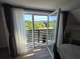 UP & DOWN Holiday House