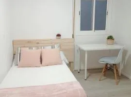 Calma habitación solo chica casa particular
