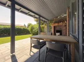 Landstudio - Schwedenhaus mit Kamin am Feldrand
