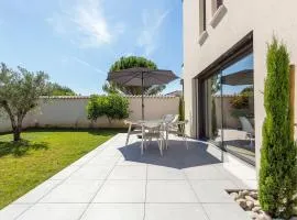 Apartment with garden Elegance and comfort