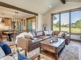 Granby Mtn Retreat w/ Ski Hill Views, Hot Tub