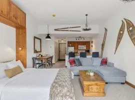 Trailside Escape a Ski-In Ski-Out Studio in SilverStar
