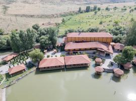 Yeghegnadzor에 위치한 호텔 Lchak Hotel