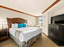 Remodeled Second Floor Valley View suite