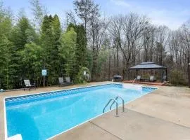 Poolside Paradise in the Heart of Charlotte