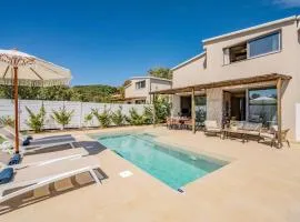 Villa Romas 2 by Villa Plus